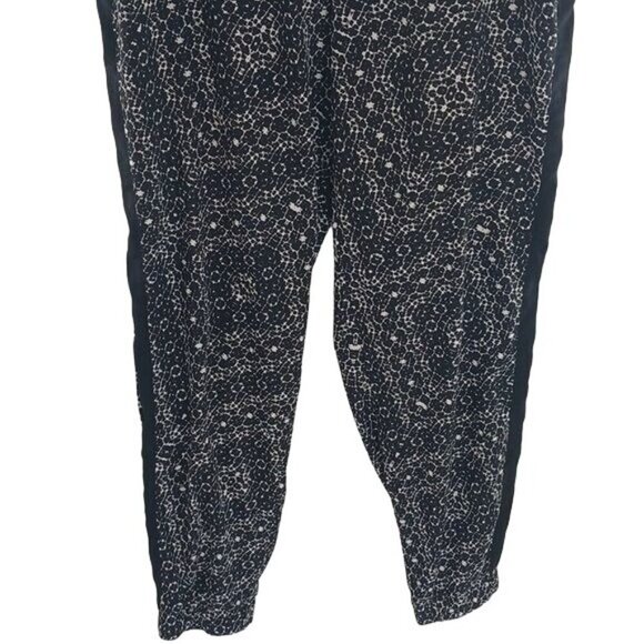 NYDJ Black Printed Jogger Pants Womens Size M Pull On Elastic Waist Tapered Leg - Picture 3 of 7